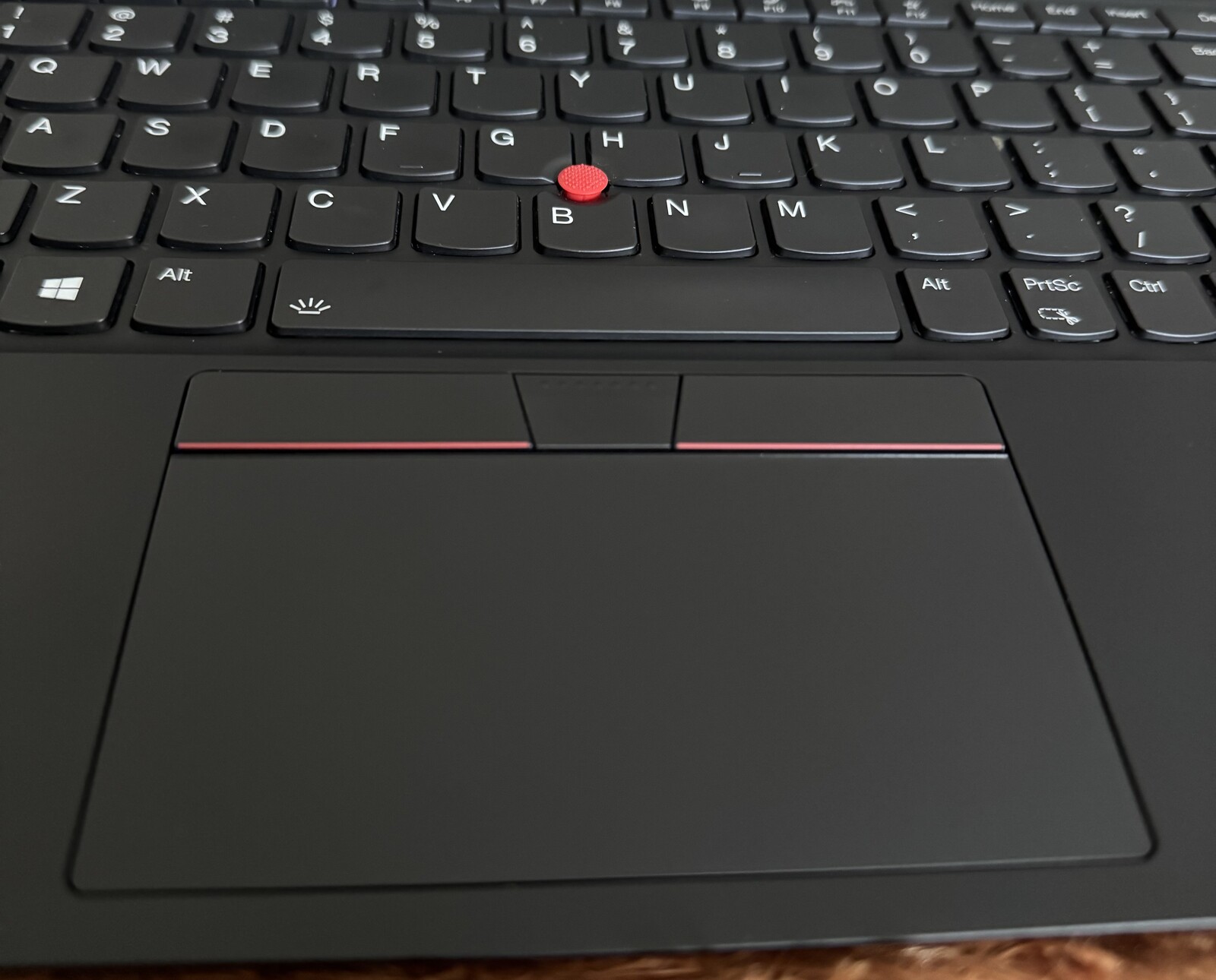 Trackpad dan TrackPoint ThinkPad X1 Carbon Gen 9